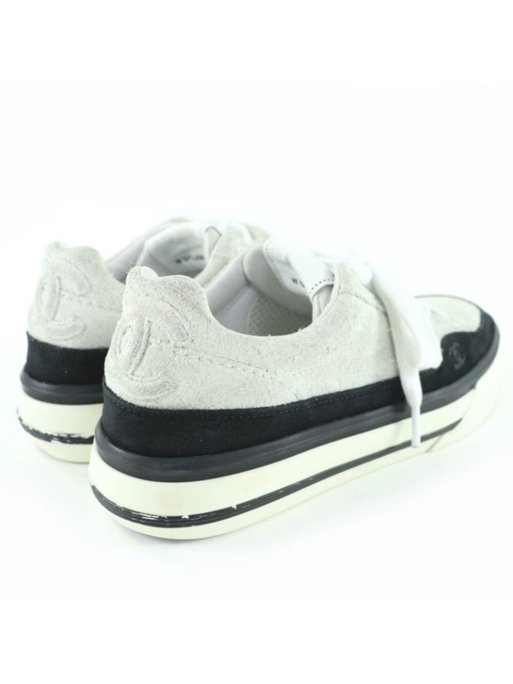 Chanel Coco Mark Lace Up Suede Leather Low-cut Sneakers White - Picture 2 of 9